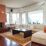 Erasmia's House - A Haven For Ultimate Relaxation *