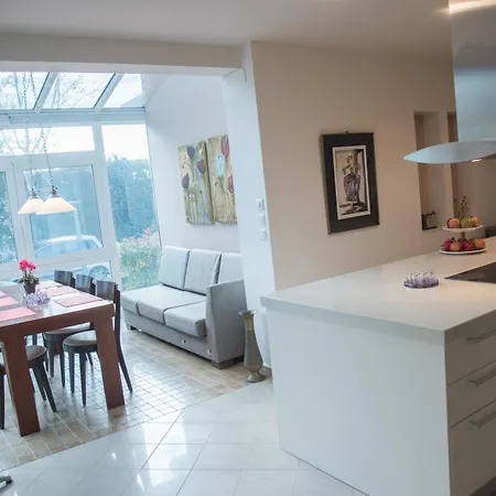 Erasmia's House - A Haven For Ultimate Relaxation بيت للعطل